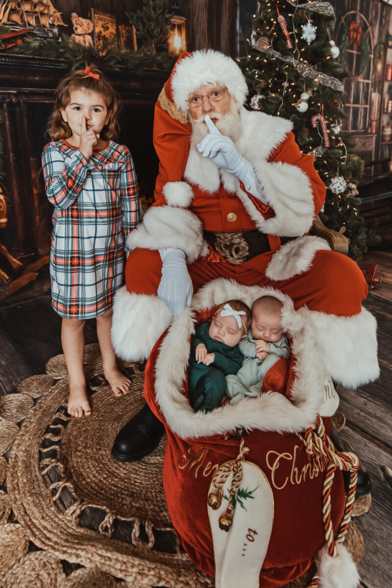 Sacramento Santa Claus for hire Photo Shoots Yuba City, Fair Oaks