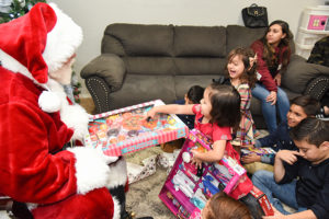 Santa for hire Sacramento - home visits